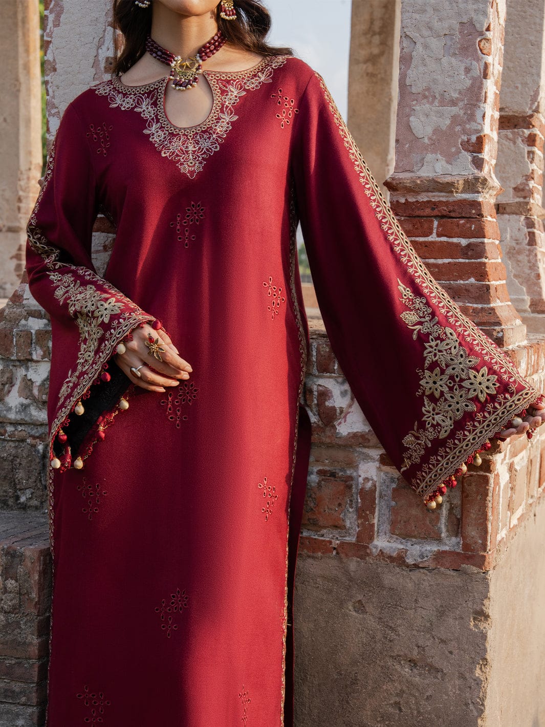 IZ-88333 Unstitched Fully Embroided Lawn Suit With Cotton Lawn Digital Printed Dupatta