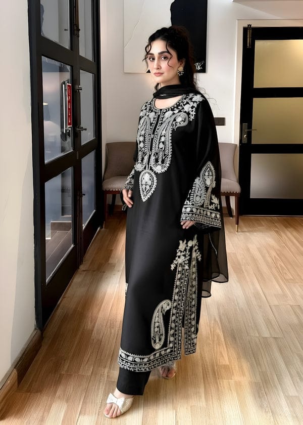 SR-MR2740B Unstitched Embroidered Lawn Suit 3pc With Chiffon Embroidered Dupatta