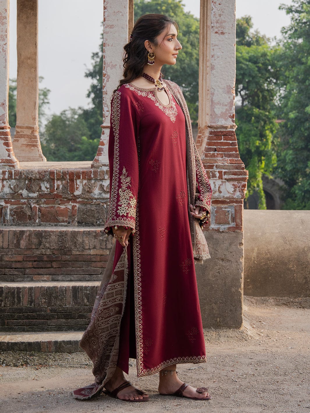 IZ-88333 Unstitched Fully Embroided Lawn Suit With Cotton Lawn Digital Printed Dupatta