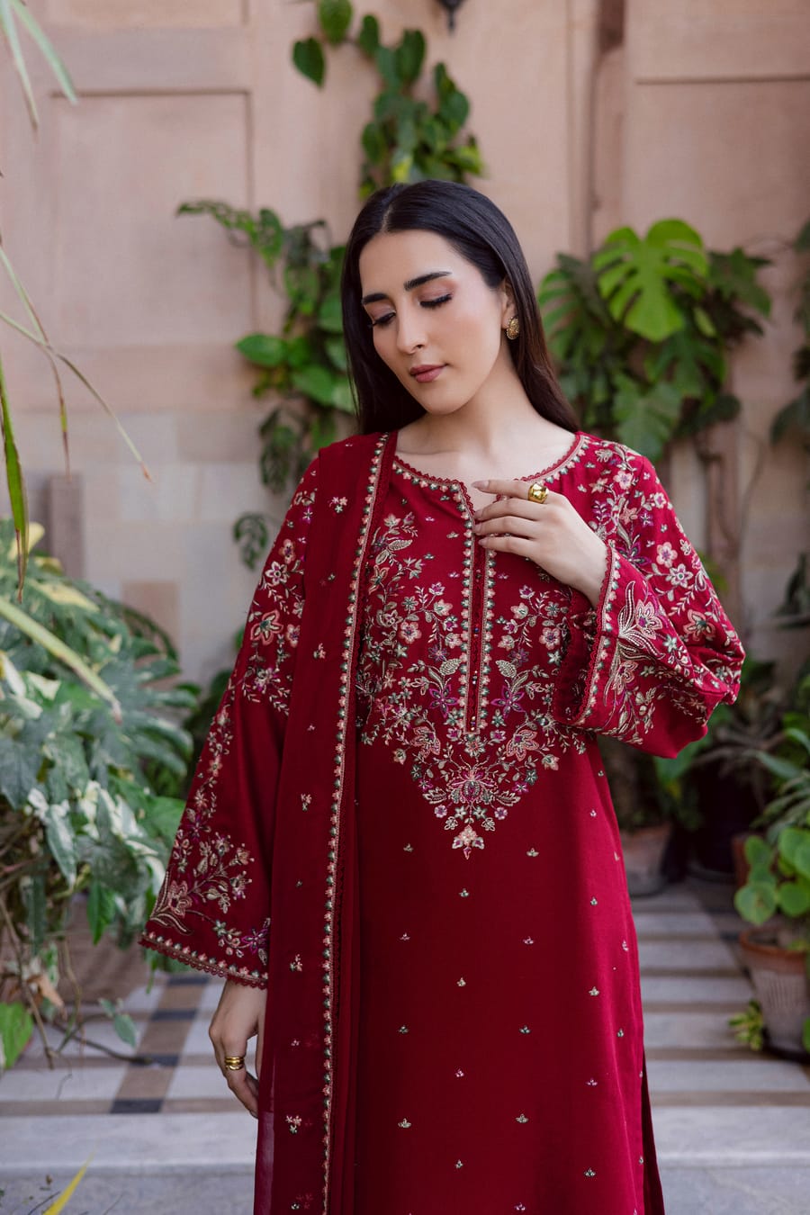 SR-BT2700 Unstitched Fully Embroidered Lawn Suit With Embroidered Bamber Chiffon Dupatta