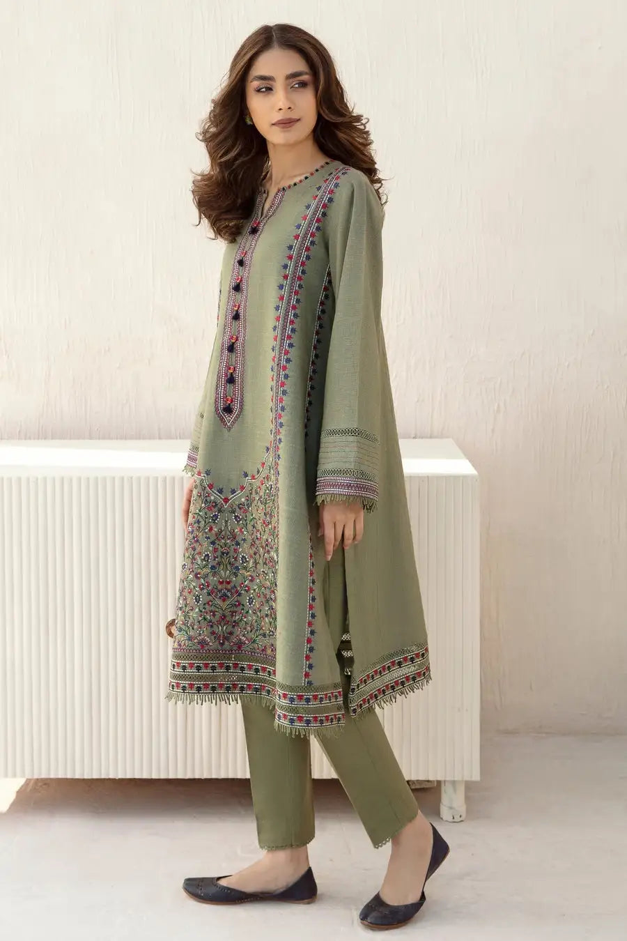 SR-JZ710 Unstitched Fully Embroided Dhanak Suit With Dhanak Dupatta