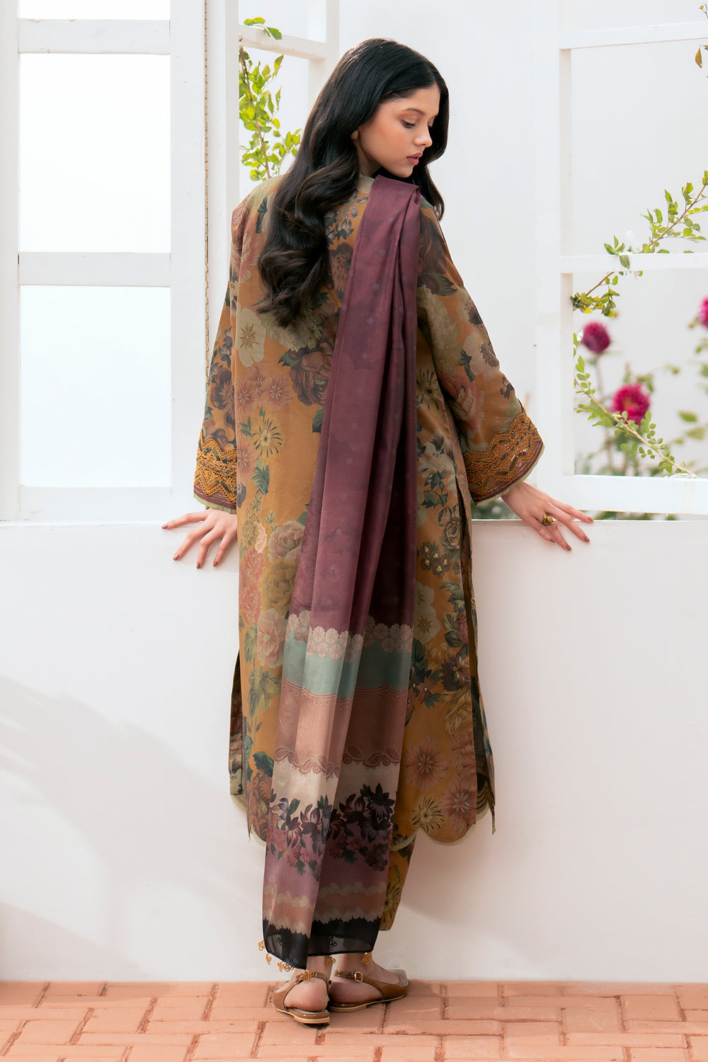 SR-BQ01 Digital Printed Khaddar Suit 3pc with Khaddar Digital Printed Dupatta & Embroidered Patches