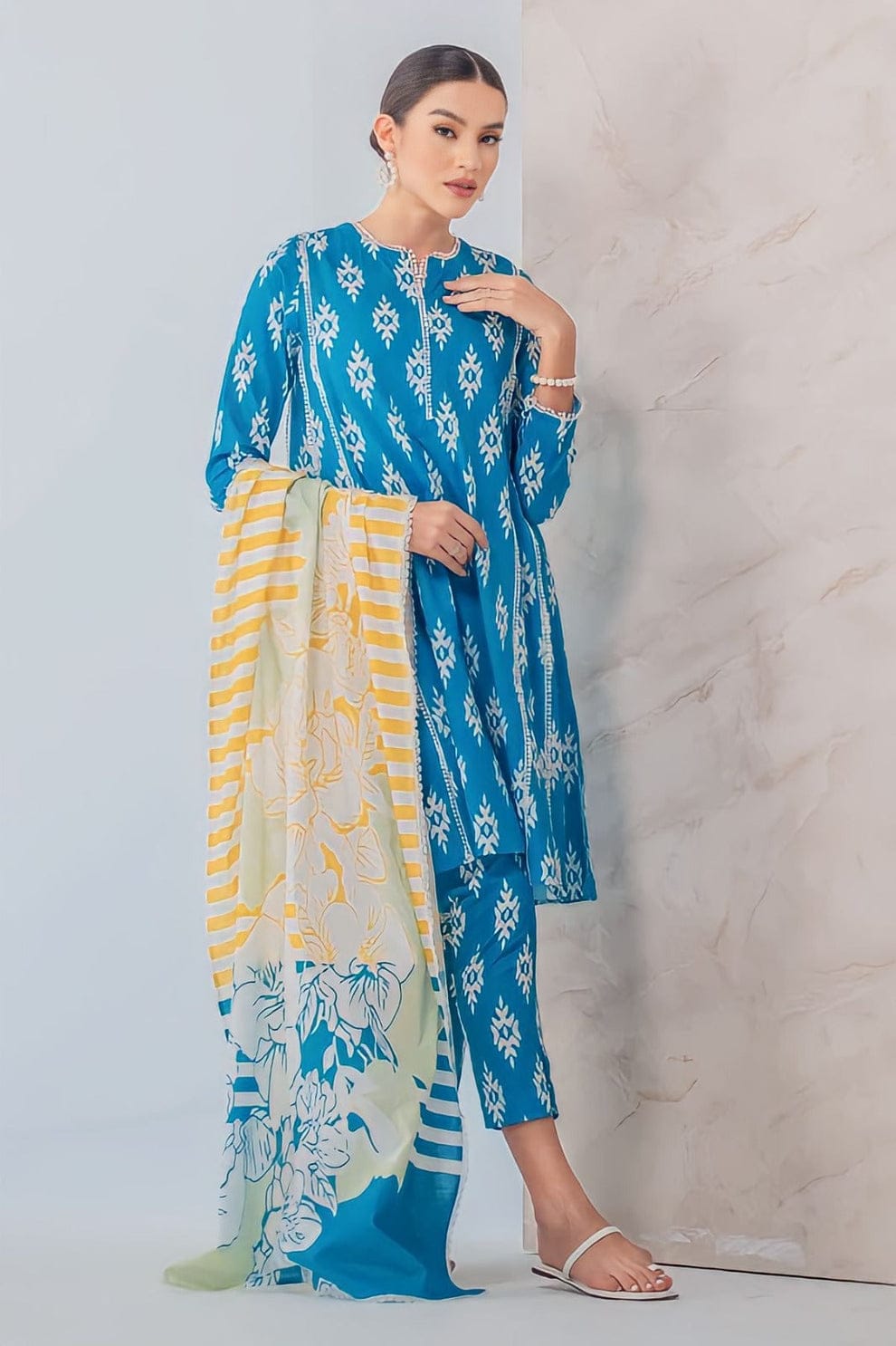 SR-CH144 Digital Printed Unstitched Lawn Suit 3pc With Monar Digital Printed Dupatta