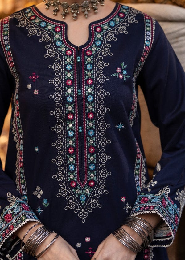 SR-AK905 Dhanak Embroidered Suit With Digital Printed Woolen Shawl