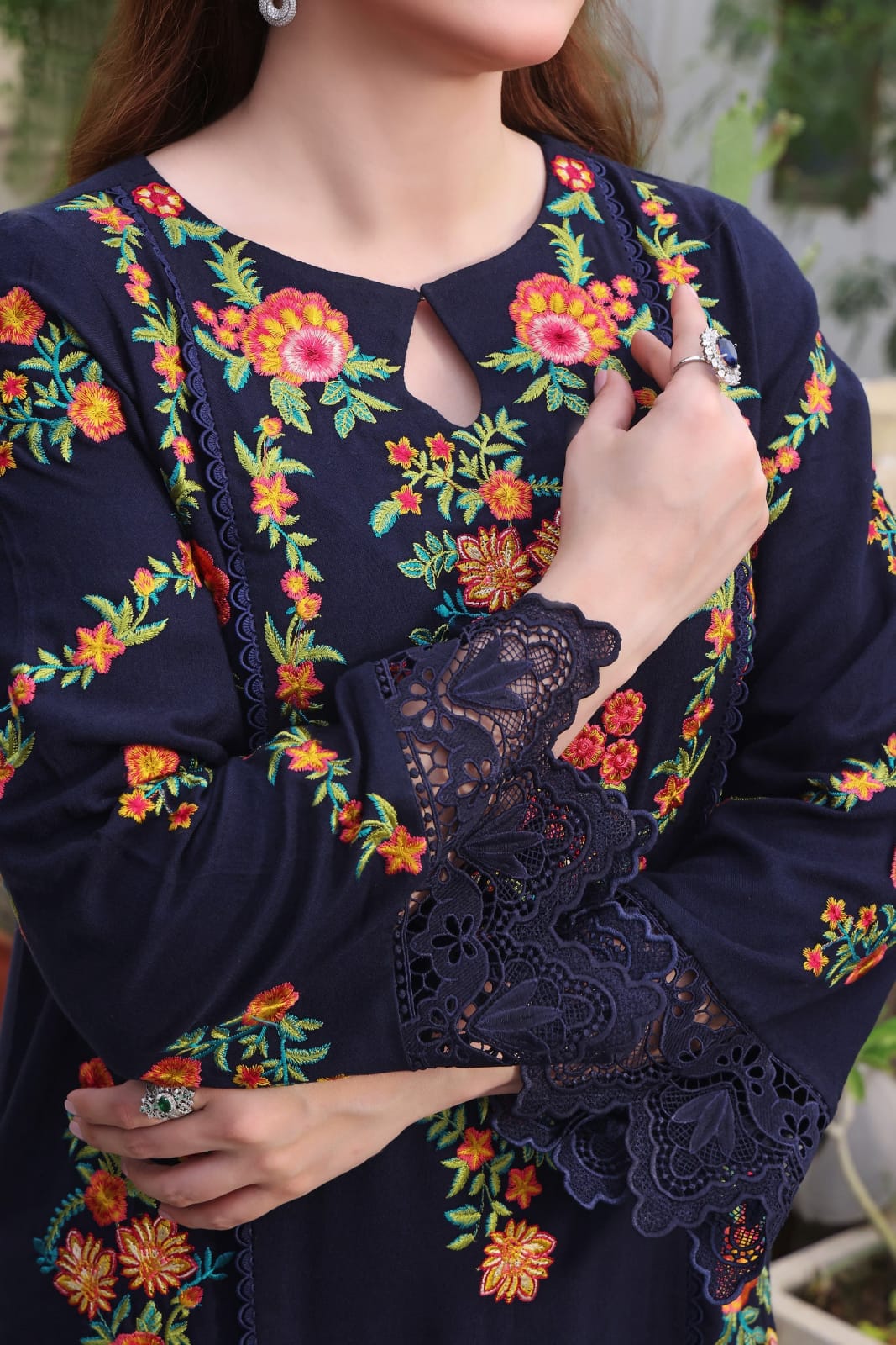 SR-225 Lawn Embroidered 3pc Suit With Cotton Lawn Digital Printed Dupatta
