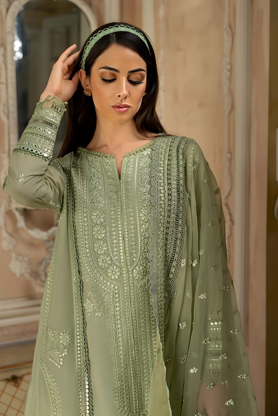 SR-SN60 3Pc Sequence Embroidered Lawn Suit With Sequence Embroidered Organza Dupatta