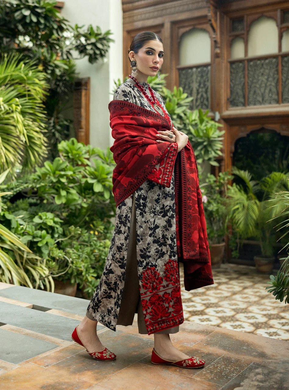 SR-MB437 Digital Printed Linen Suit 3pc with Linen Digital Printed Dupatta & Embroidered Patches