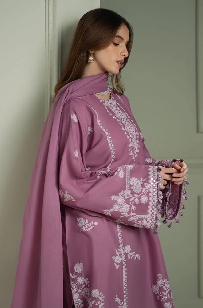 SR-CS900 Unstitched Heavy Embroidered Lawn Suit With Embroidered Lawn Dupatta