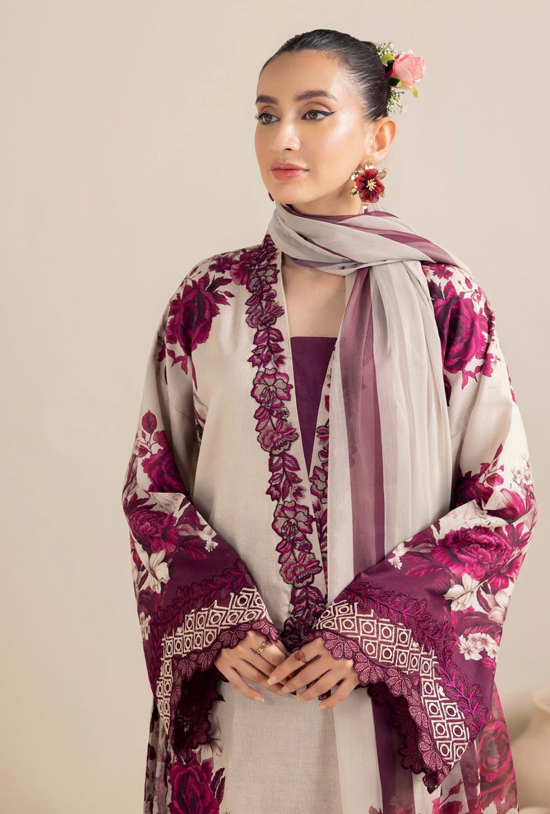 SR-AD476 Unstitched Digital Printed Khaddar Suit 3pc With Digital Printed Khaddar Dupatta