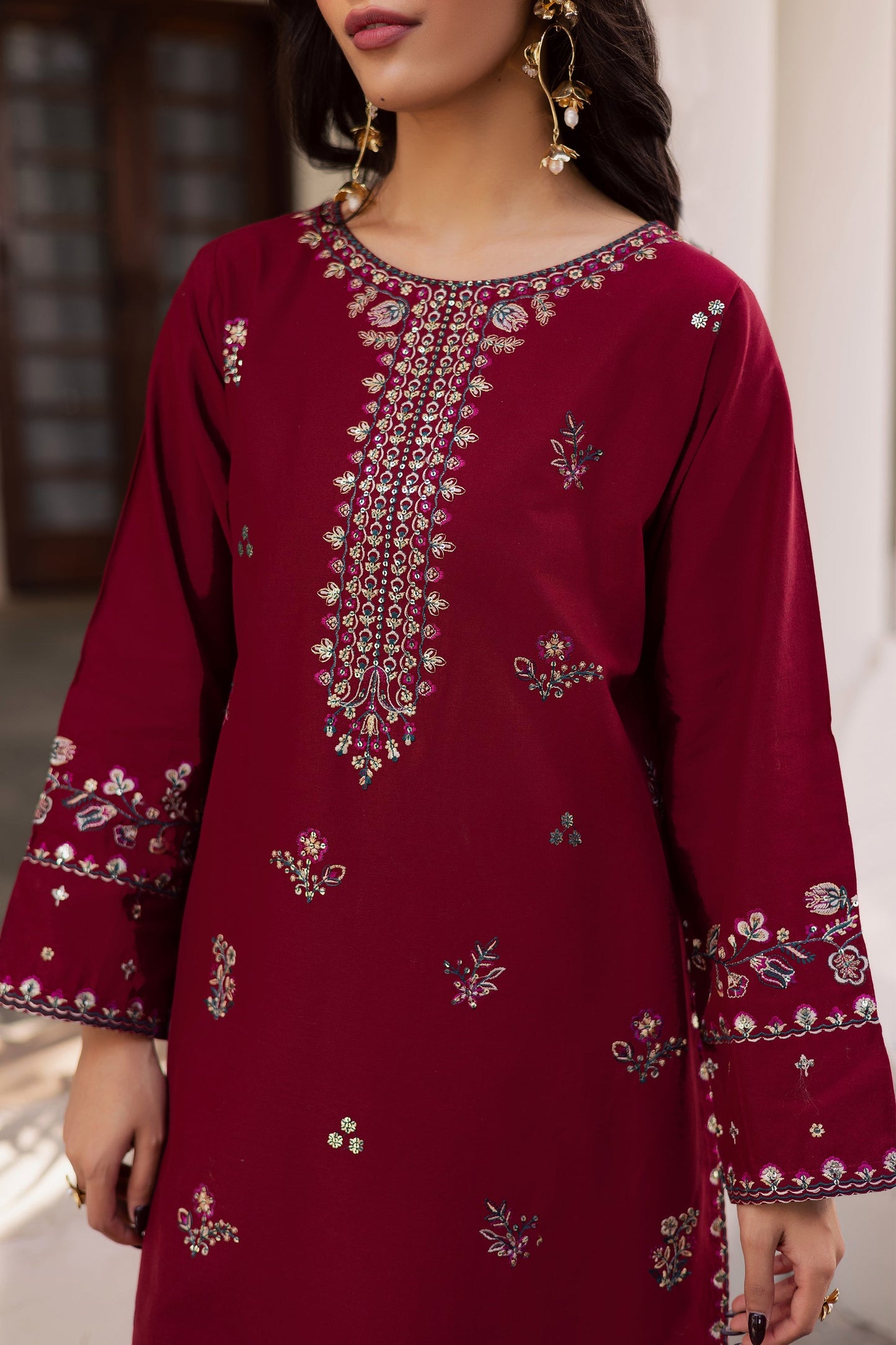 BATIK-3PC LAWN EMBROIDERED SHIRT WITH CHIFFON EMBROIDERED DUPATTA AND EMB TROUSER-BIC-4732