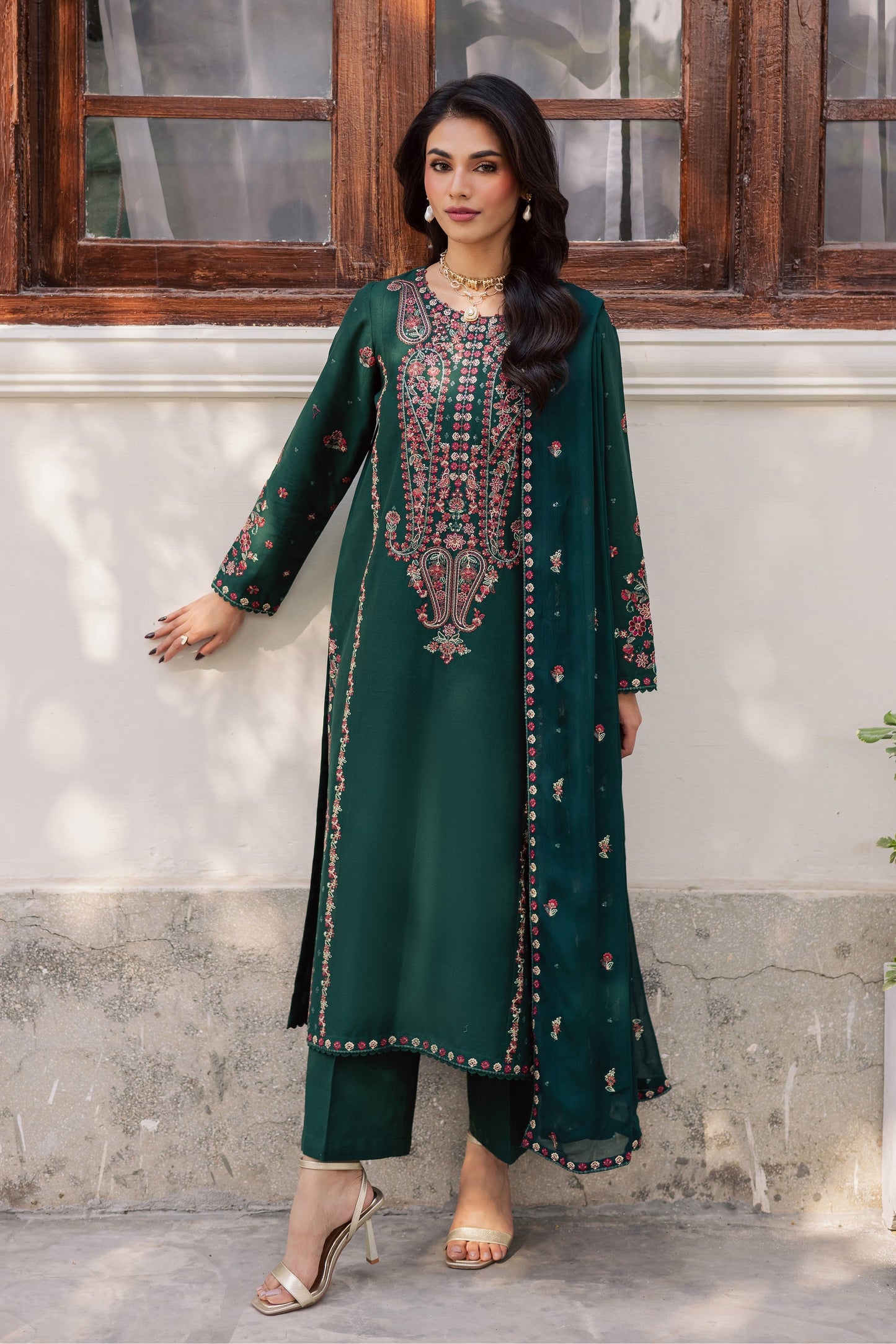 BATIK-3PC LAWN EMBROIDERED SHIRT WITH CHIFFOON EMBROIDERED DUPATTA AND TROUSER-BIC-4744