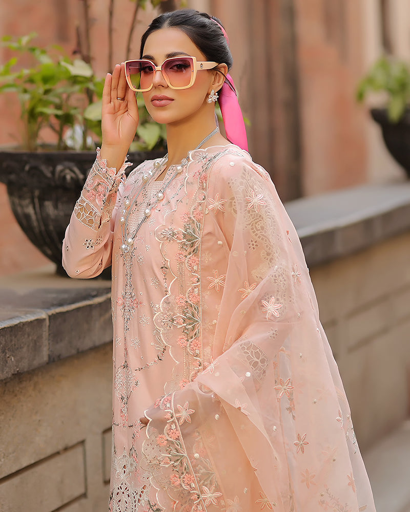 QALAMQAR-3PC LAWN CHIKAN EMBROIDERED SHIRT WITH KHADDI NET EMB DUPATTA AND TROUSER-BIC-4718