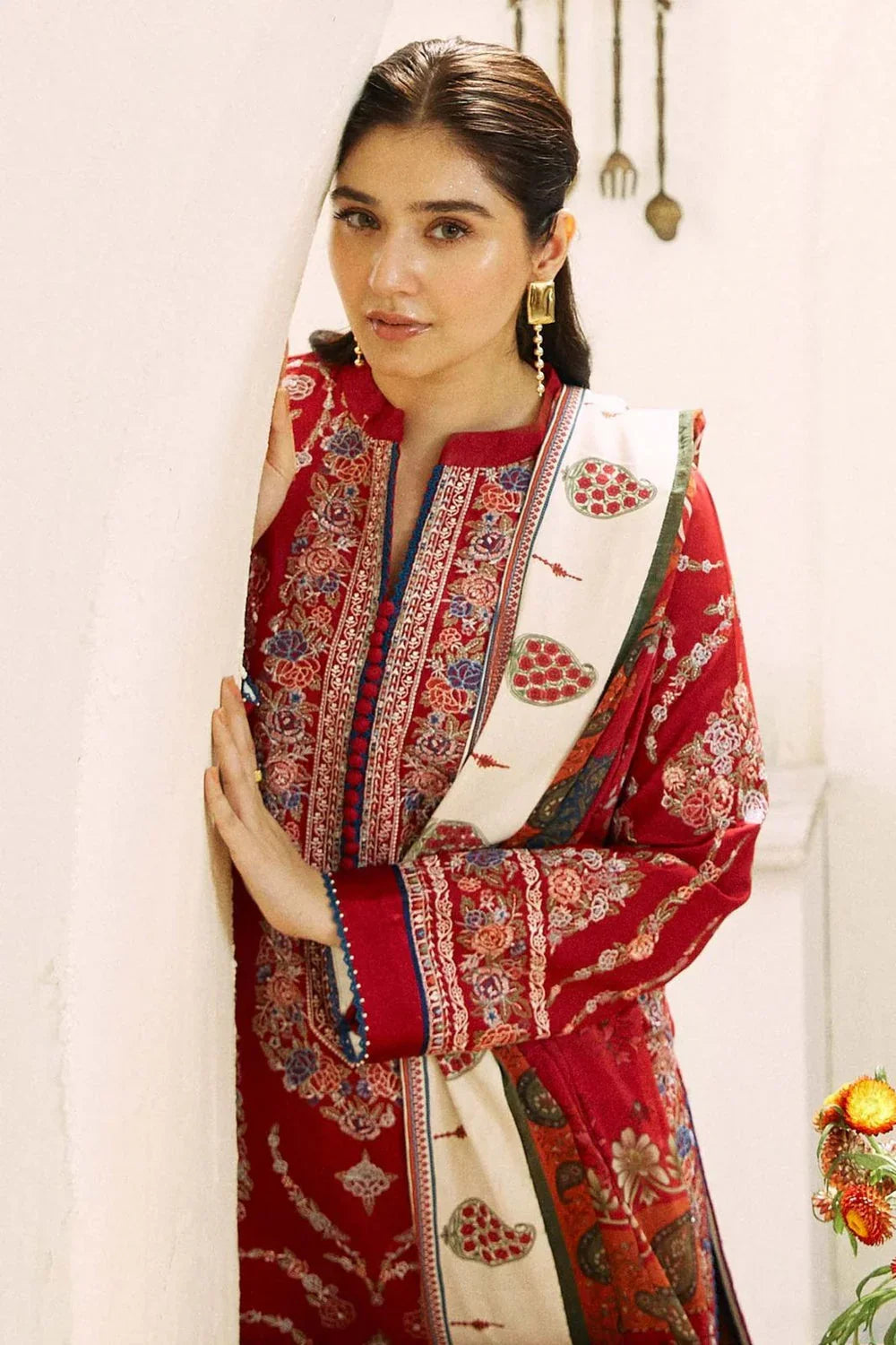 SR-ZS55 Unstitched Fully Embroided Dhanak Suit With Wool Shawl