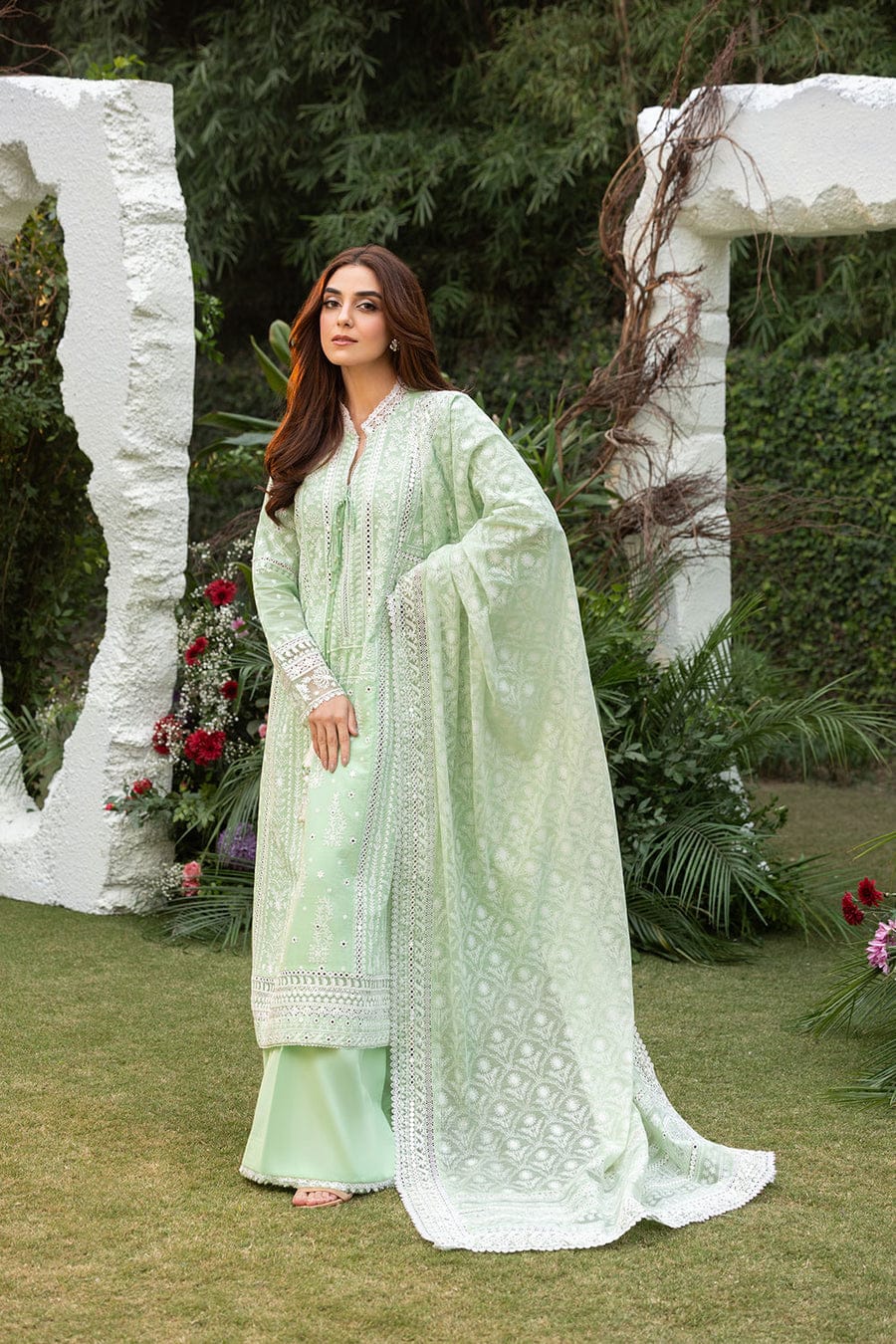 SR-SN2675 Unstitched Fully Embroidered Lawn Suit With Embroidered Organza Dupatta