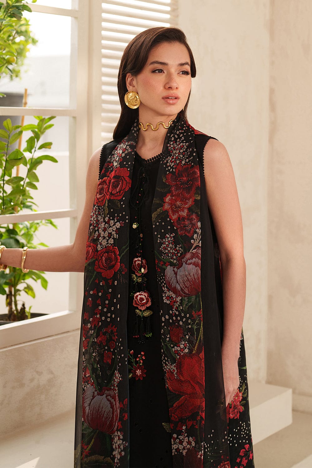 SR-BQ209 Unstitched Digital Printed Lawn Suit 3pc With Digital Printed Lawn Dupatta