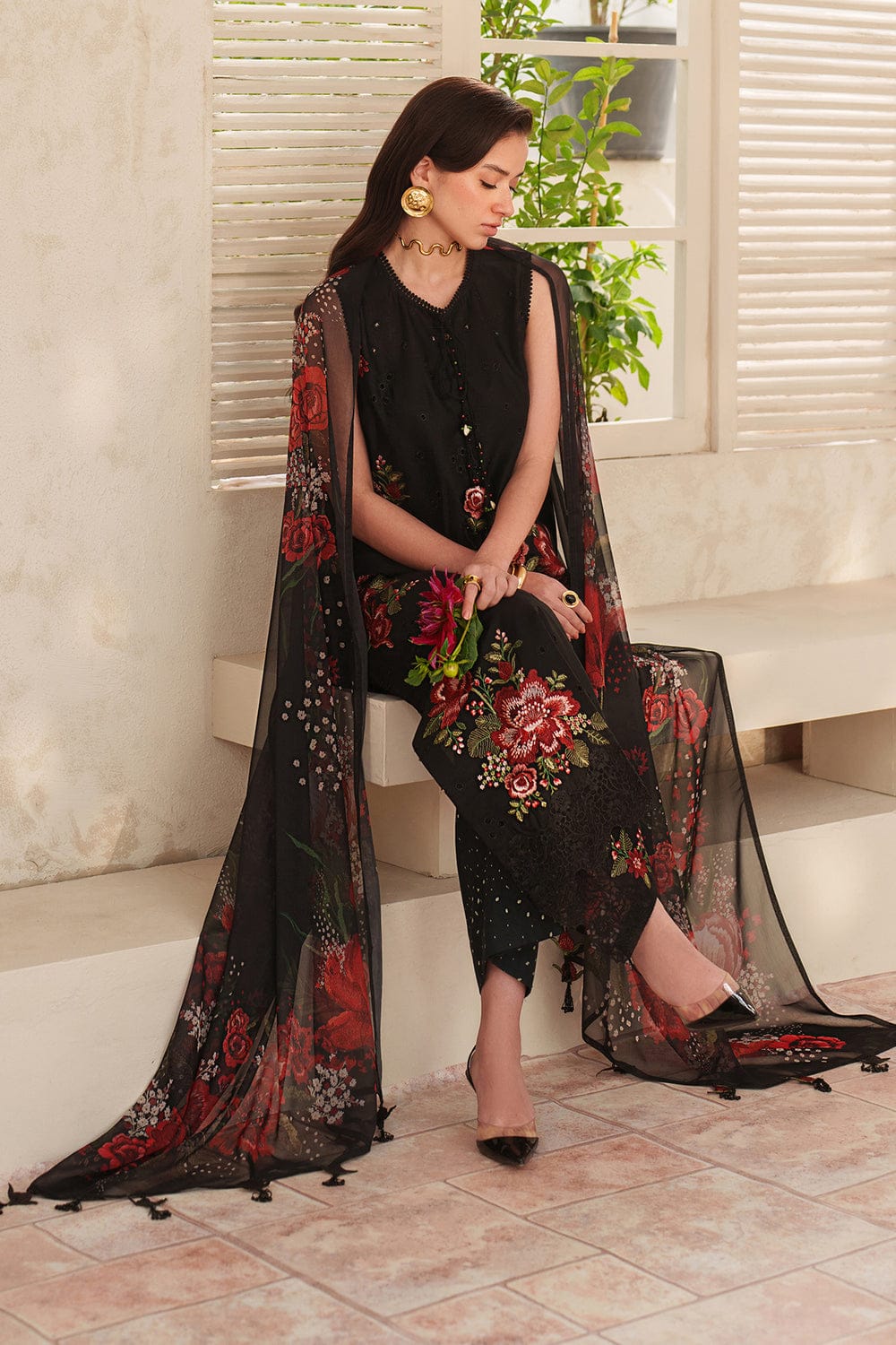SR-BQ209 Unstitched Digital Printed Lawn Suit 3pc With Digital Printed Lawn Dupatta