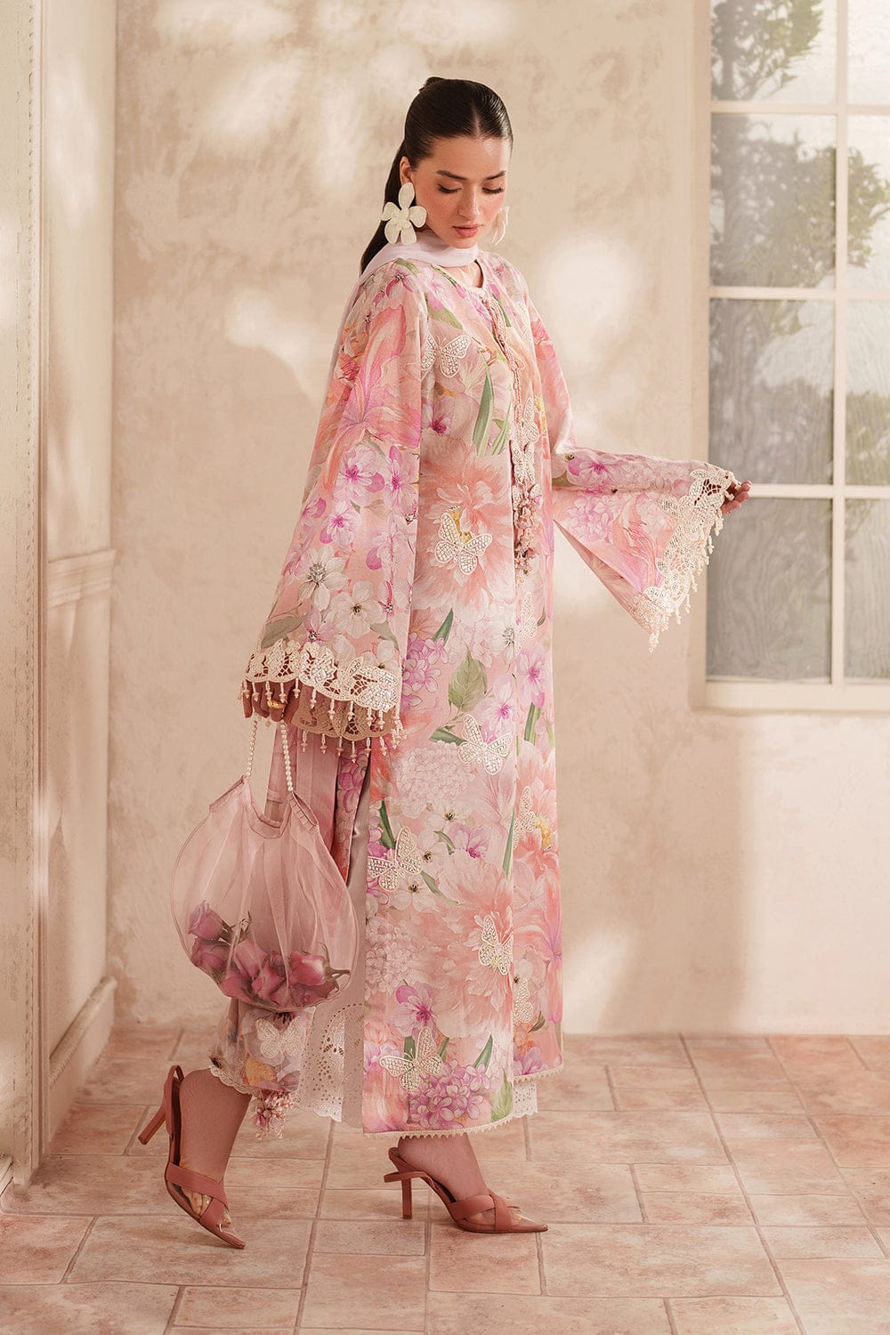SR-BQ208 Unstitched Digital Printed Lawn Suit 3pc With Digital Printed Lawn Dupatta