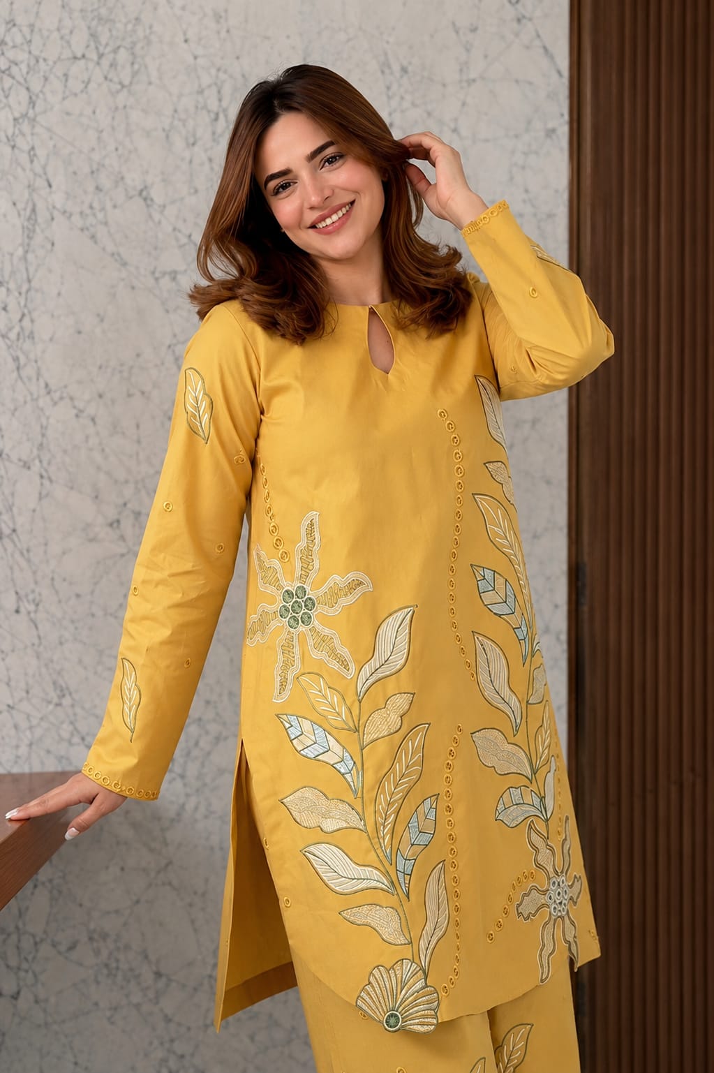 SR-MB2840 Lawn Fully Embroidered 2pc Embroidered Trouser as well