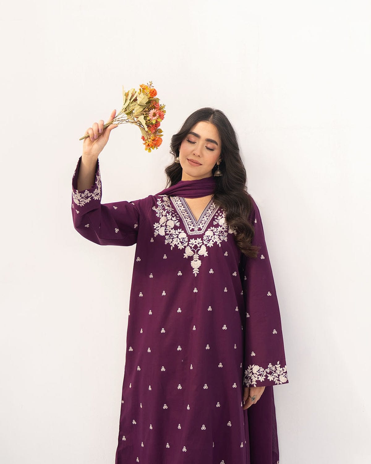 SR-PZ97333 Unstitched Embroidered Lawn Suit 3pc With Bamber Chiffon Embroidered Dupatta