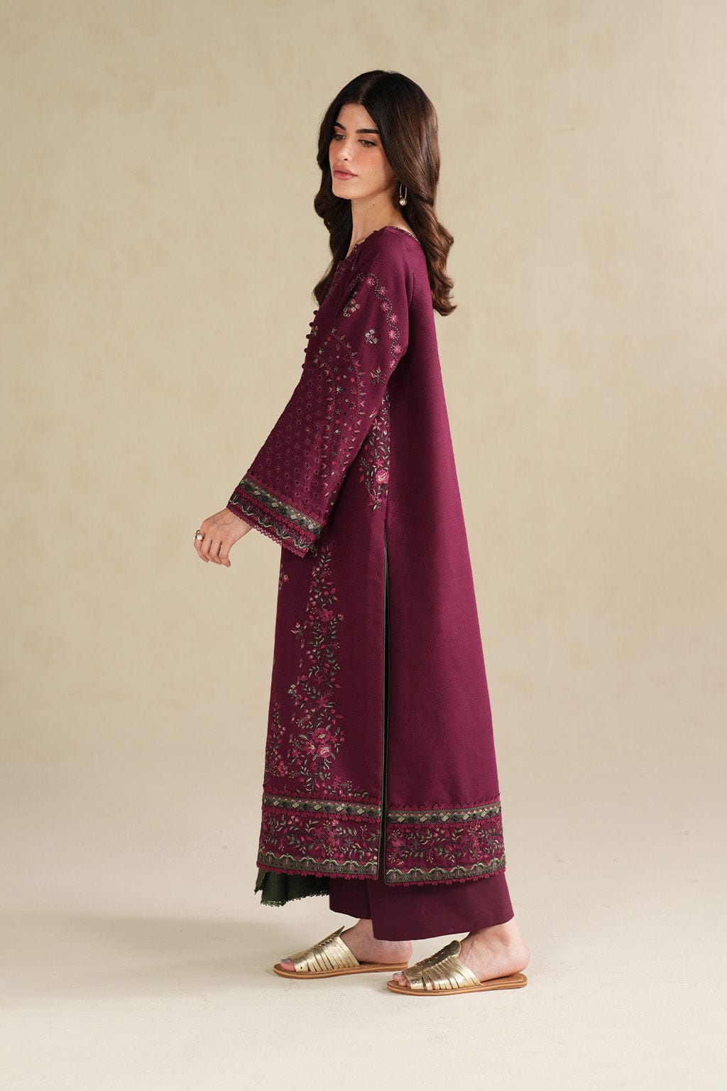 Highly Recommended SR-IZ2705 Unstitched Fully Embroidered Lawn Suit With Embroidered Lawn Dupatta