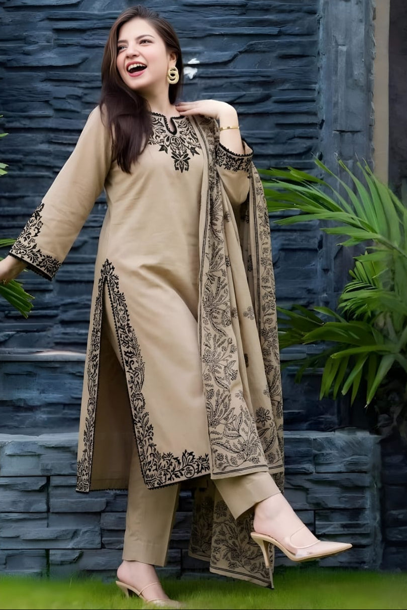 SR-SPL746 Unstitched Embroidered Lawn Suit 3pc With Digital Printed Monar Dupatta