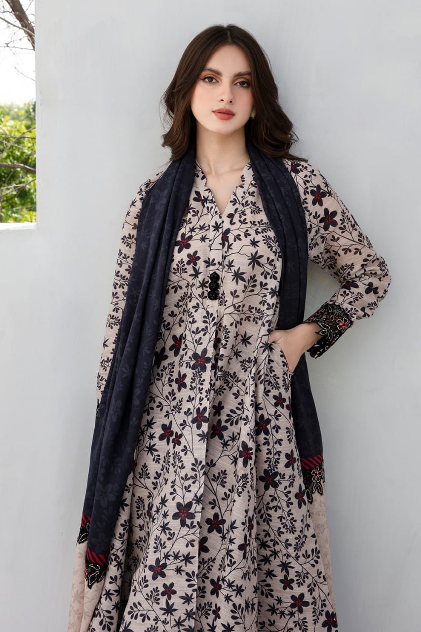 SR-BQ410 Digital Printed Khaddar 3Pc Suit With Digital Printed Khaddar Dupatta