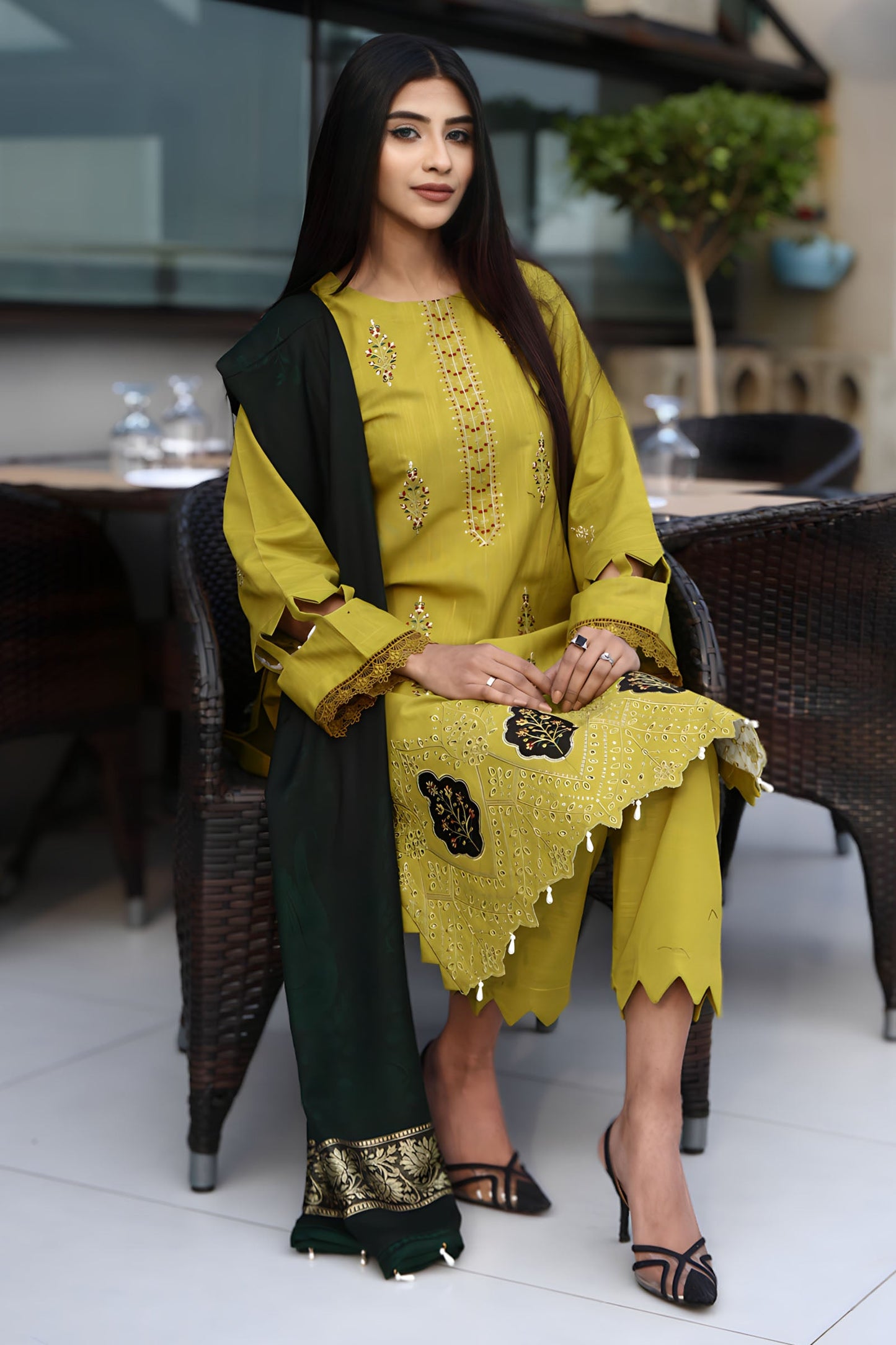 BRANDSINN-3PC KHADDAR CUTWORK EMBROIDERED SHIRT WITH KASHMIRI JACQUARD WOOL SHAWL-BIC-1551
