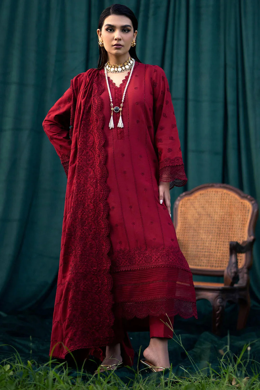 SR-MO24 Chikenkari Embroidered Lawn 3Pc Suit With Lawn Embroidered Dupatta